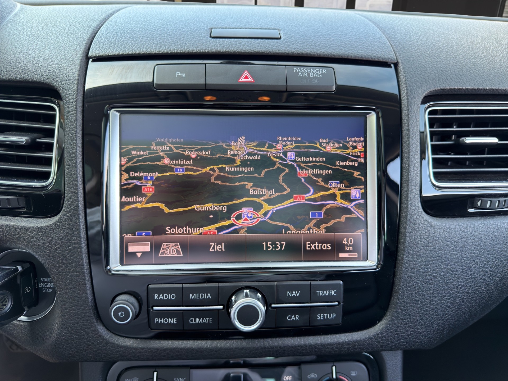VW Touareg 3.0 TDI BMT Edition X Tiptronic-image-15