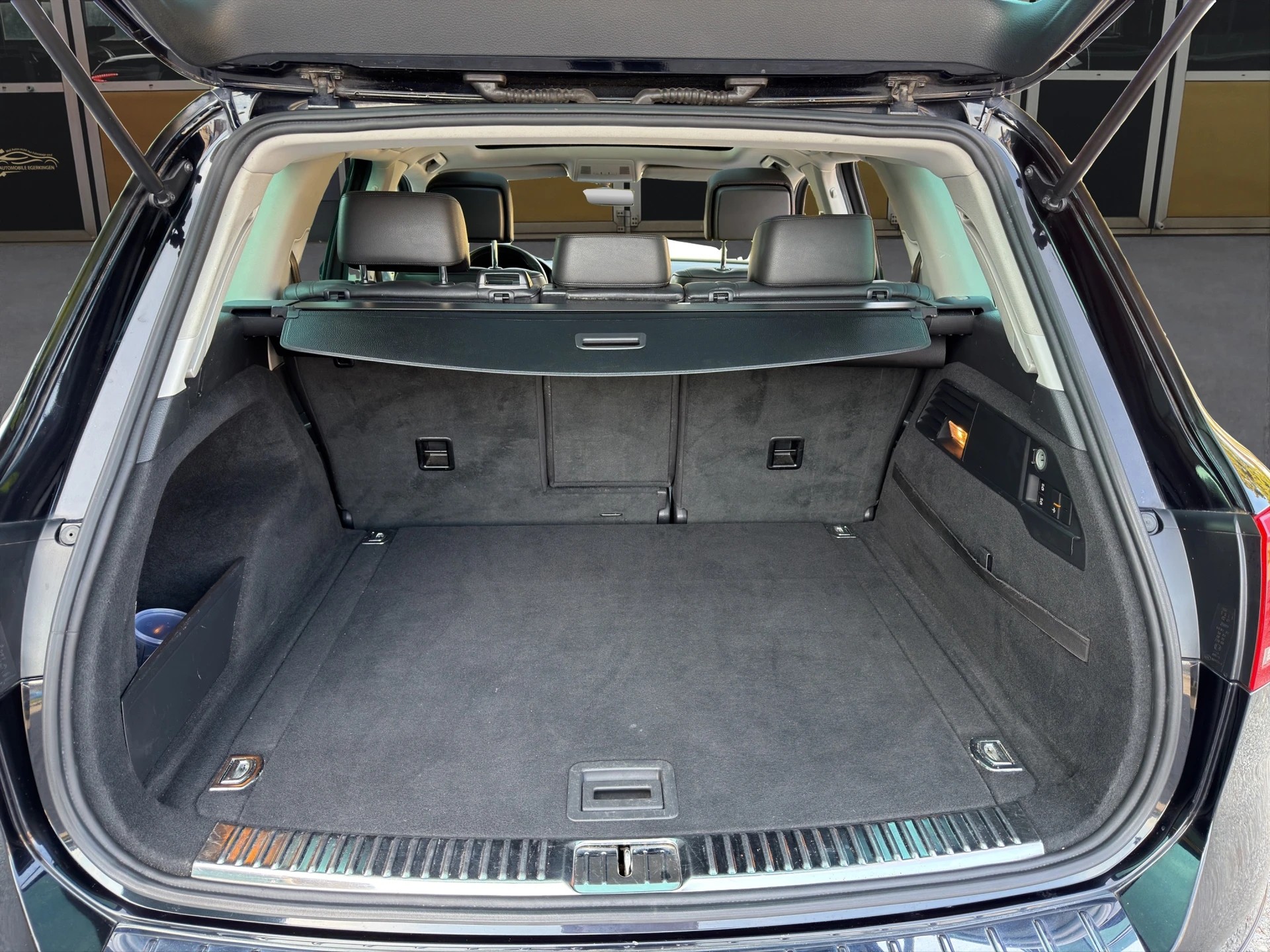VW Touareg 3.0 TDI BMT Edition X Tiptronic-image-14