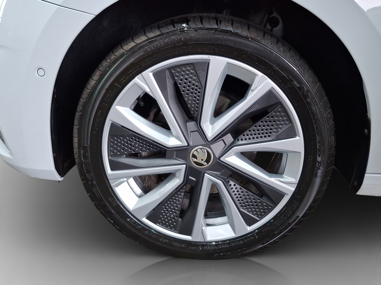 SKODA Fabia 1.0 TSI First Edition DSG-image-14