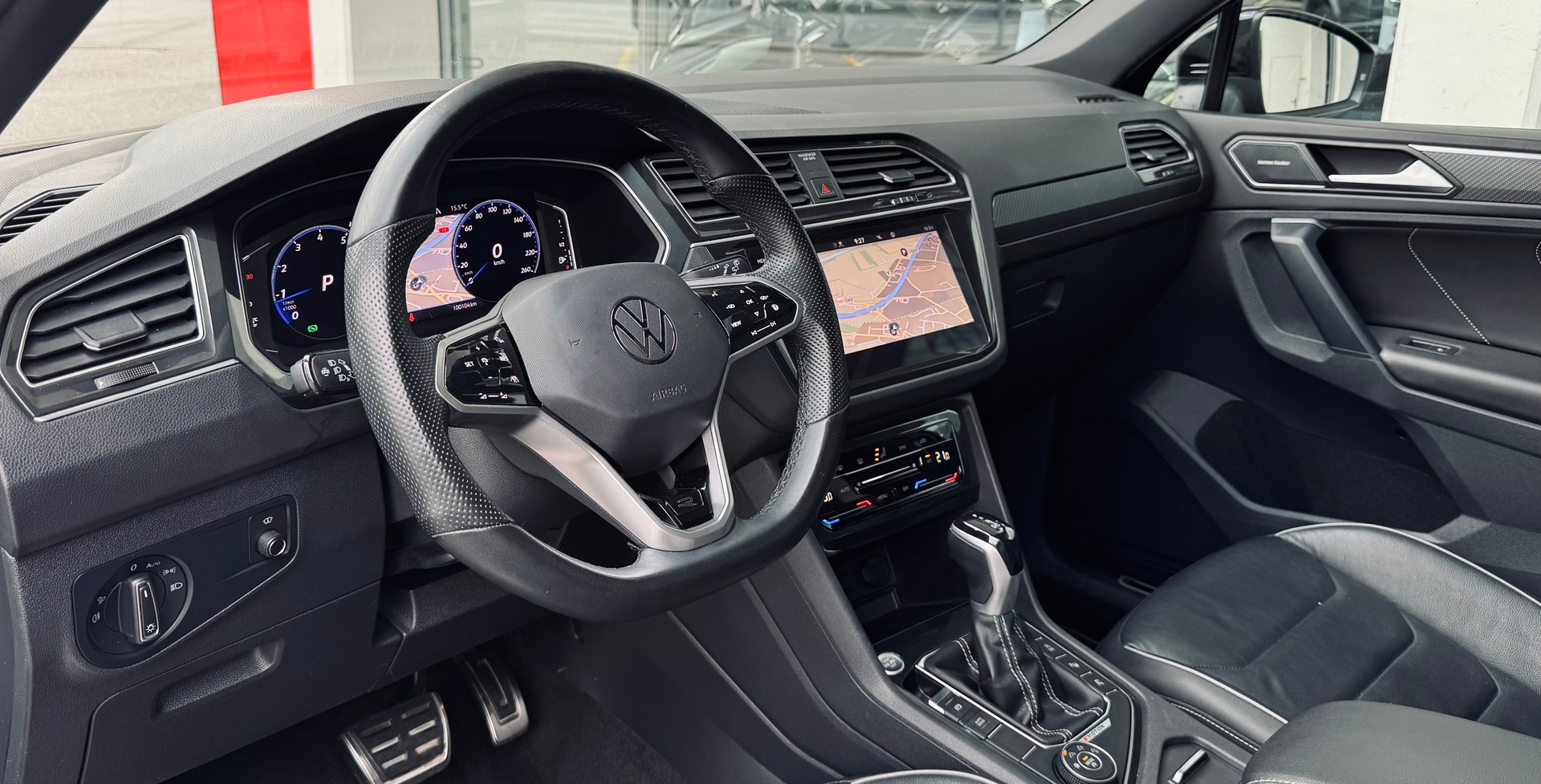 VW Tiguan 2.0TSI R-Line 4Motion DSG-image-6