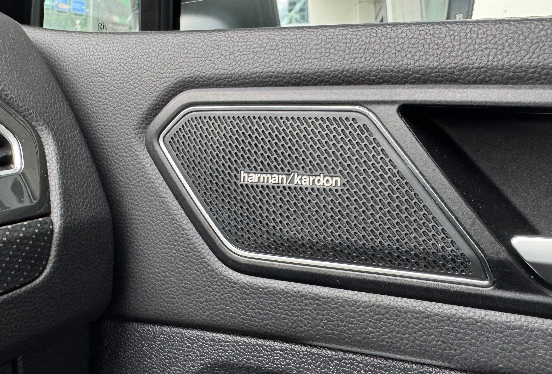 VW Tiguan 2.0TSI R-Line 4Motion DSG-image-22