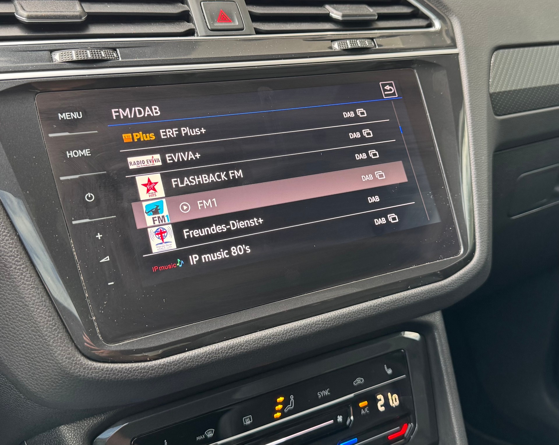 VW Tiguan 2.0TSI R-Line 4Motion DSG-image-19