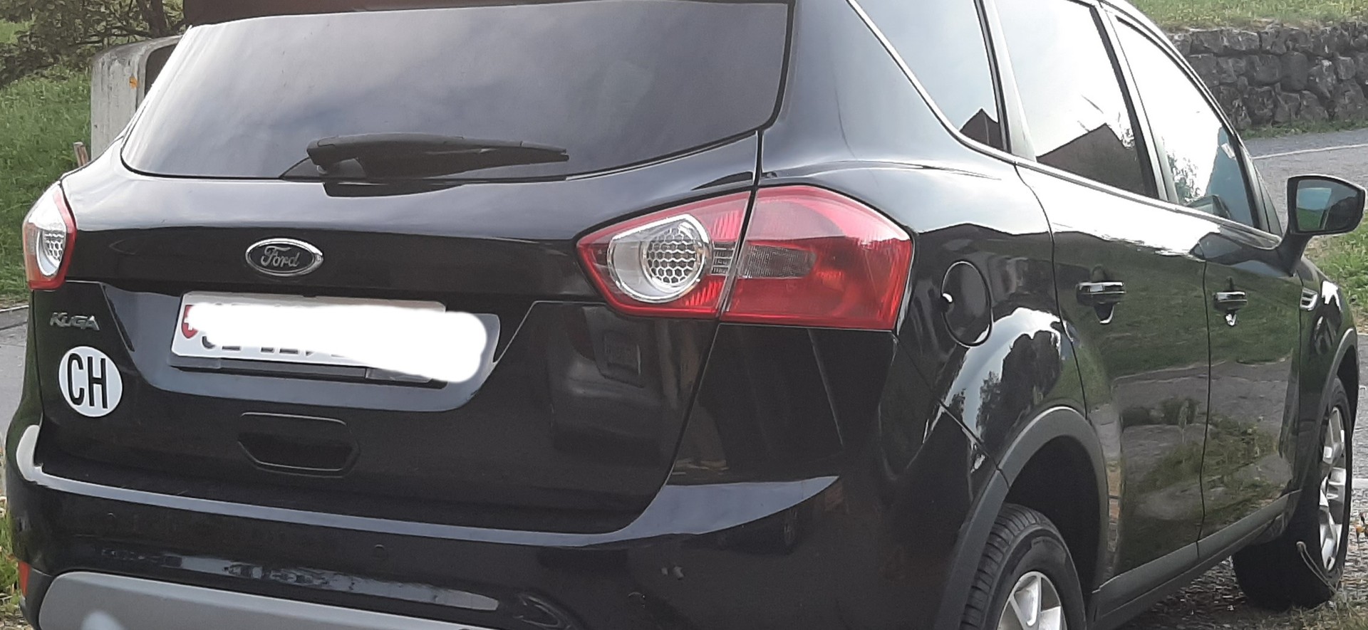 FORD KUGA-image-3