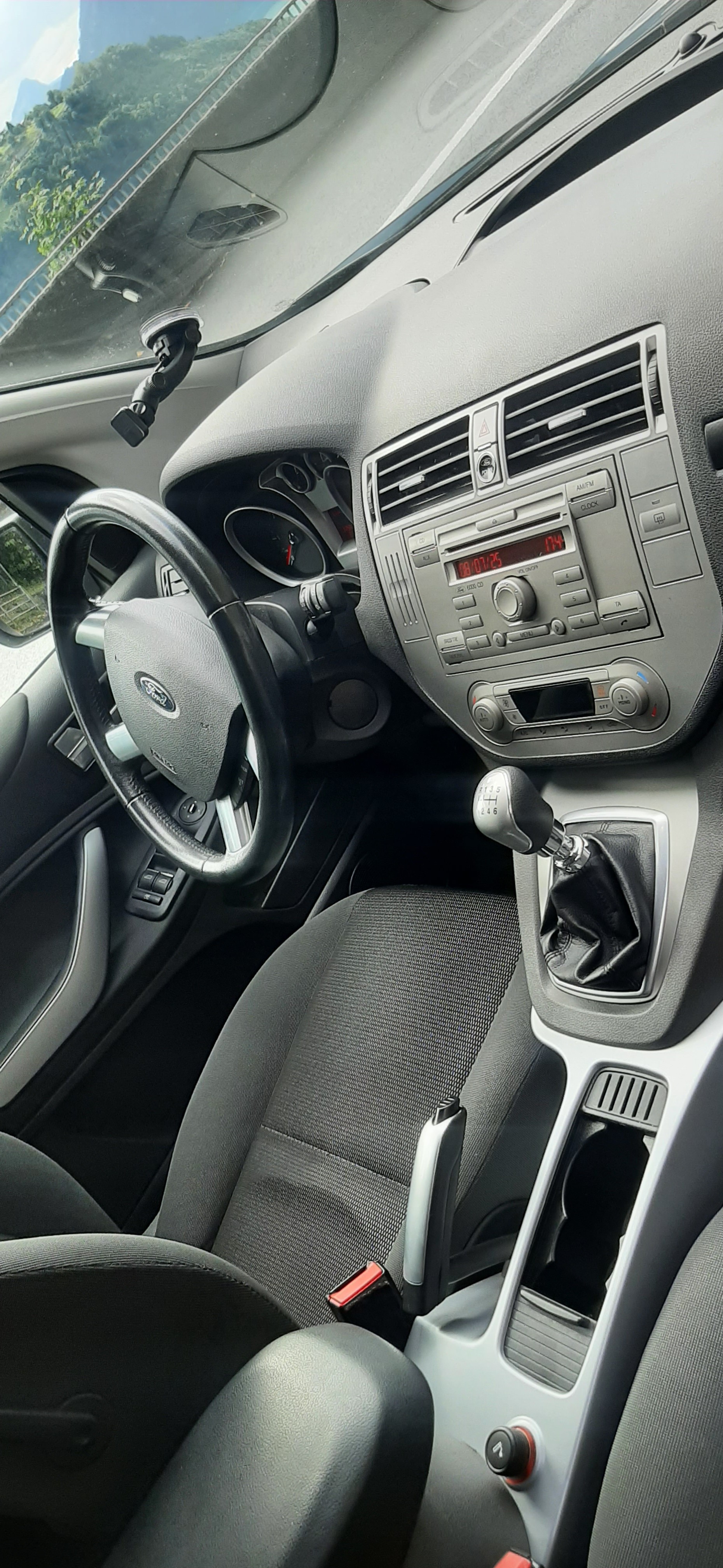 FORD KUGA-image-5