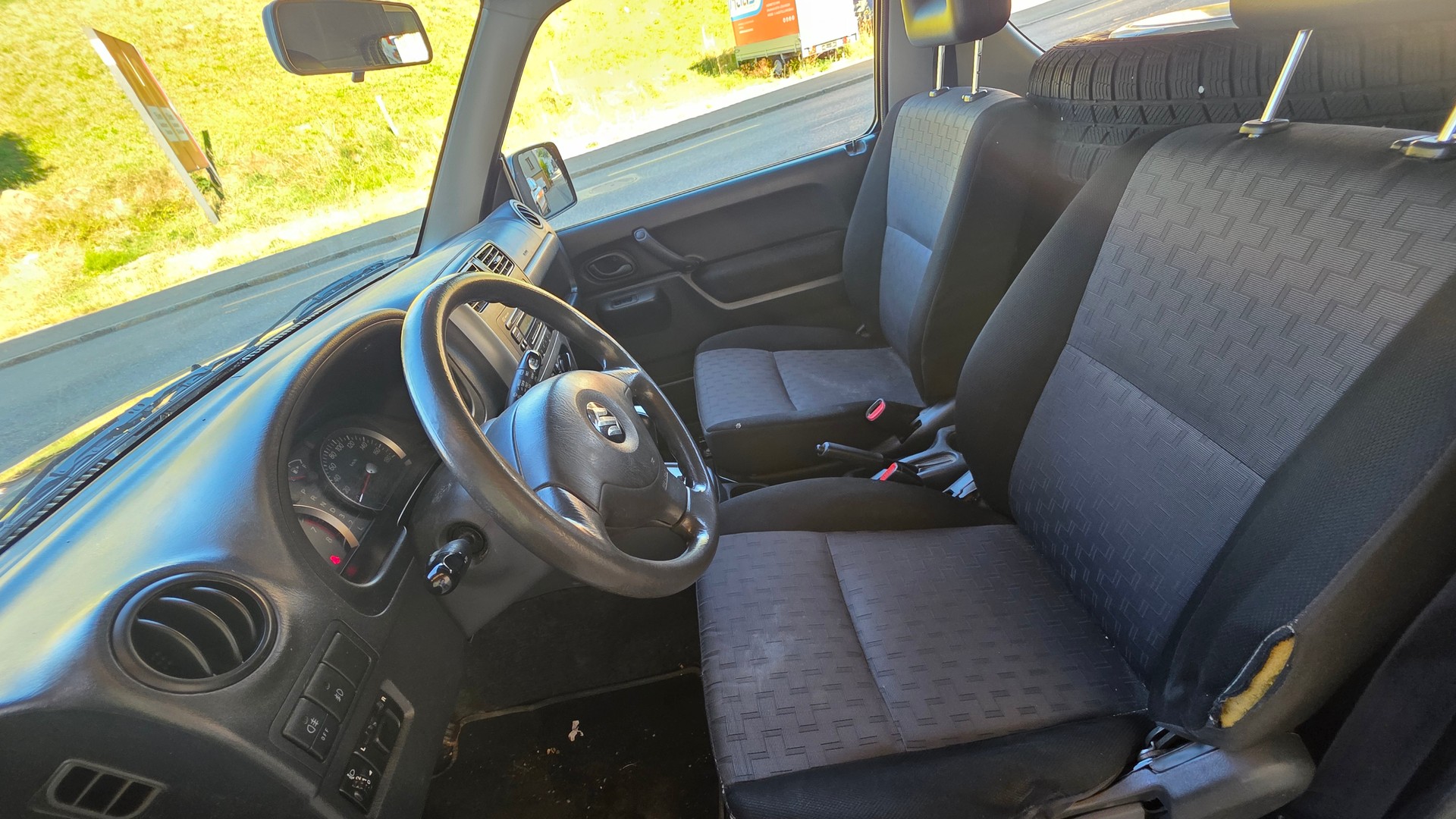 SUZUKI Jimny 1.3 16V GL Top-image-7