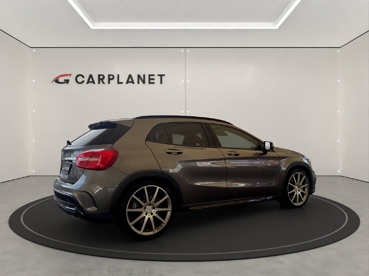 MERCEDES-BENZ GLA-Klasse X156 GLA 45 AMG 4matic 4x4 360PS-image-4