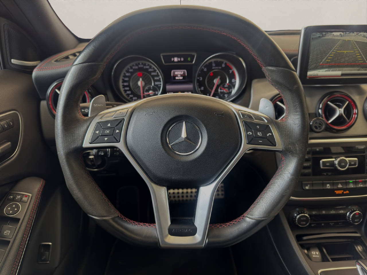 MERCEDES-BENZ GLA-Klasse X156 GLA 45 AMG 4matic 4x4 360PS-image-14
