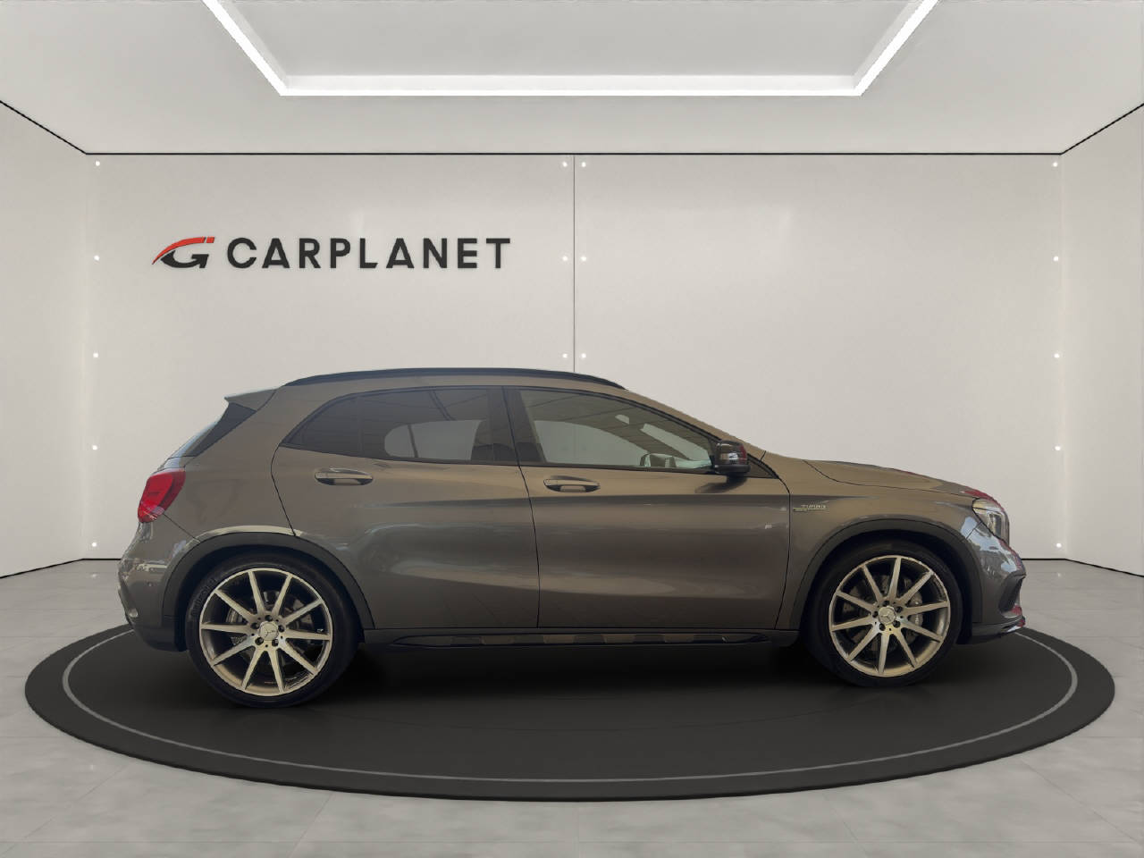 MERCEDES-BENZ GLA-Klasse X156 GLA 45 AMG 4matic 4x4 360PS-image-3