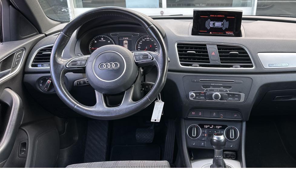 AUDI Q3 2.0 TDI design quattro S-tronic-image-3