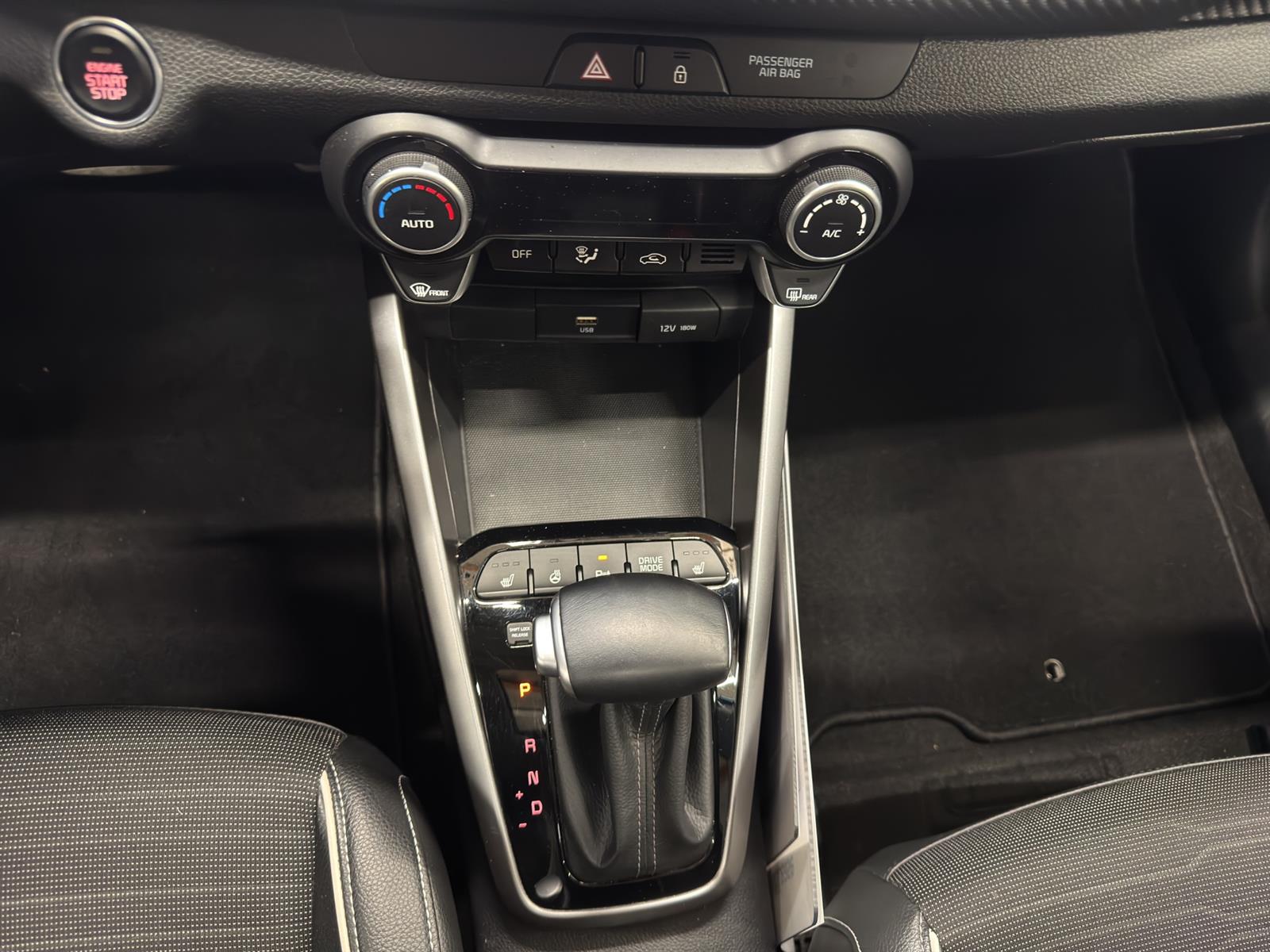 KIA Stonic 1.0 T-GDi MHEV GT-Line-image-10