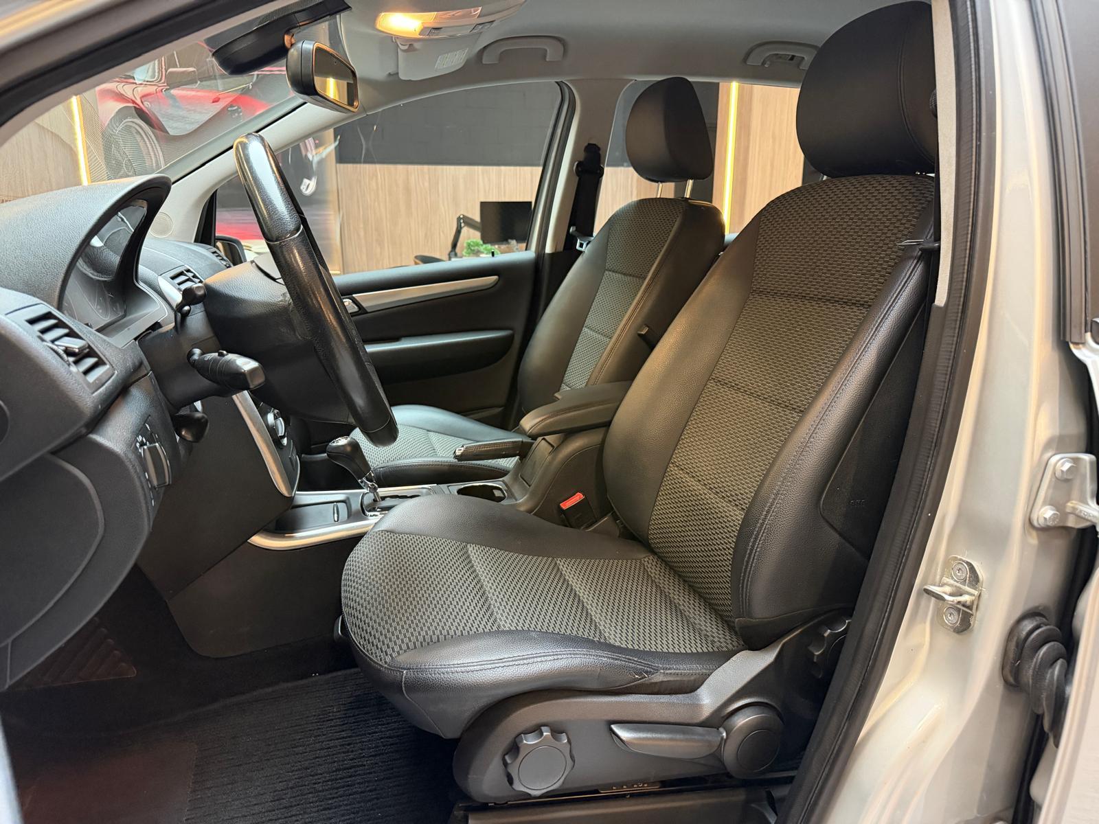 MERCEDES-BENZ A 200 Avantgarde-image-15