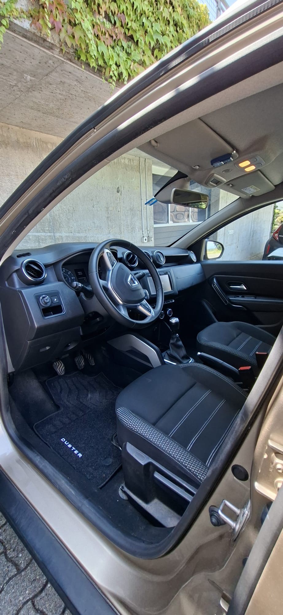 DACIA Duster TCe 125 Prestige 4x4-image-4