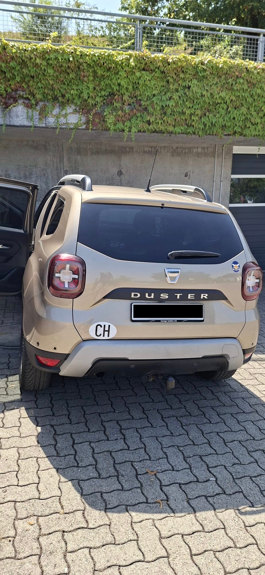 DACIA Duster TCe 125 Prestige 4x4-image-2