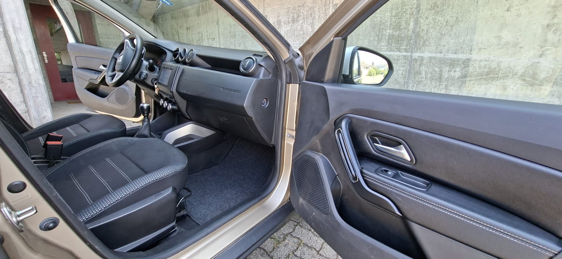 DACIA Duster TCe 125 Prestige 4x4-image-7