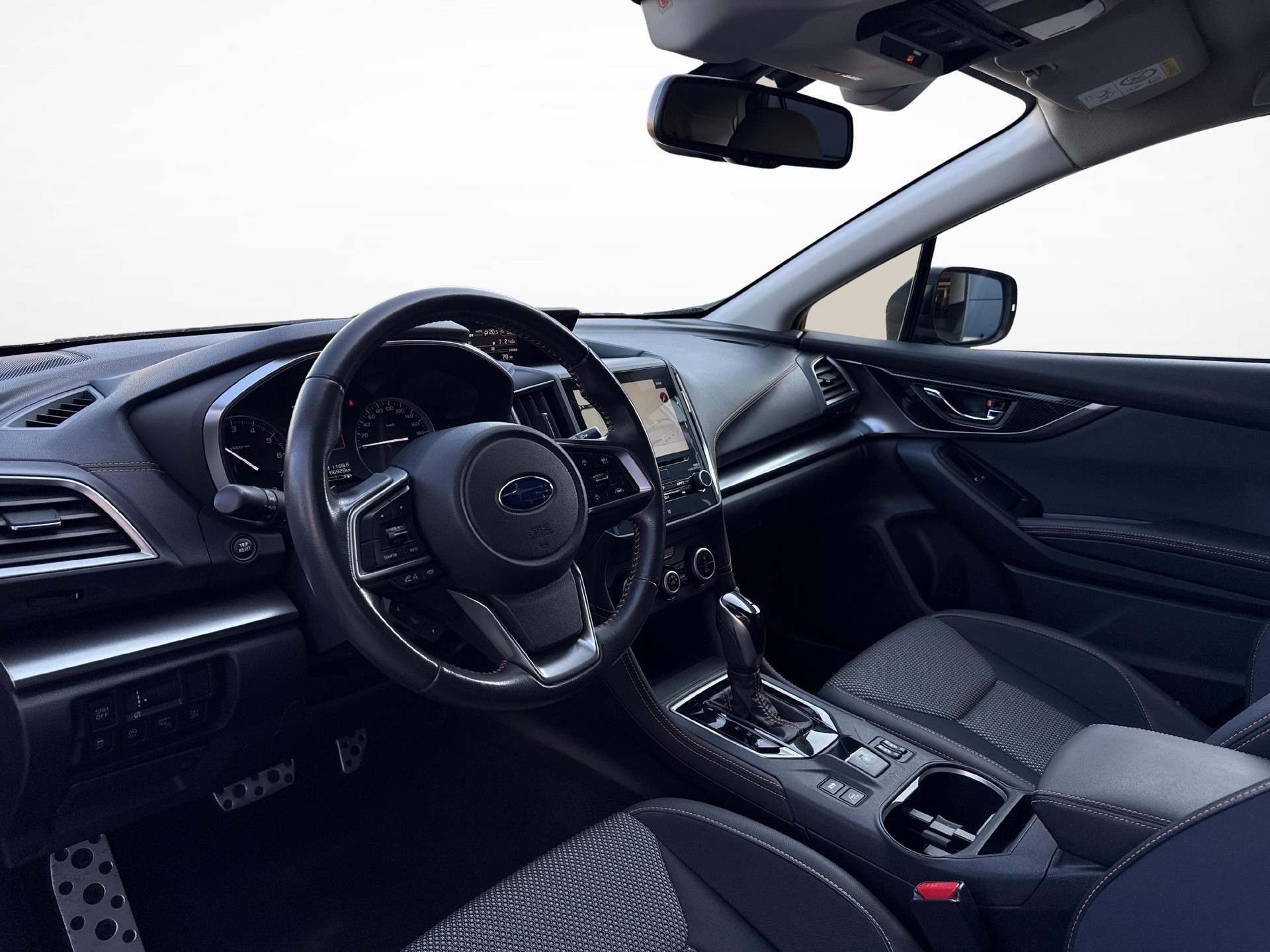 SUBARU XV 2.0i Swiss Plus-image-12