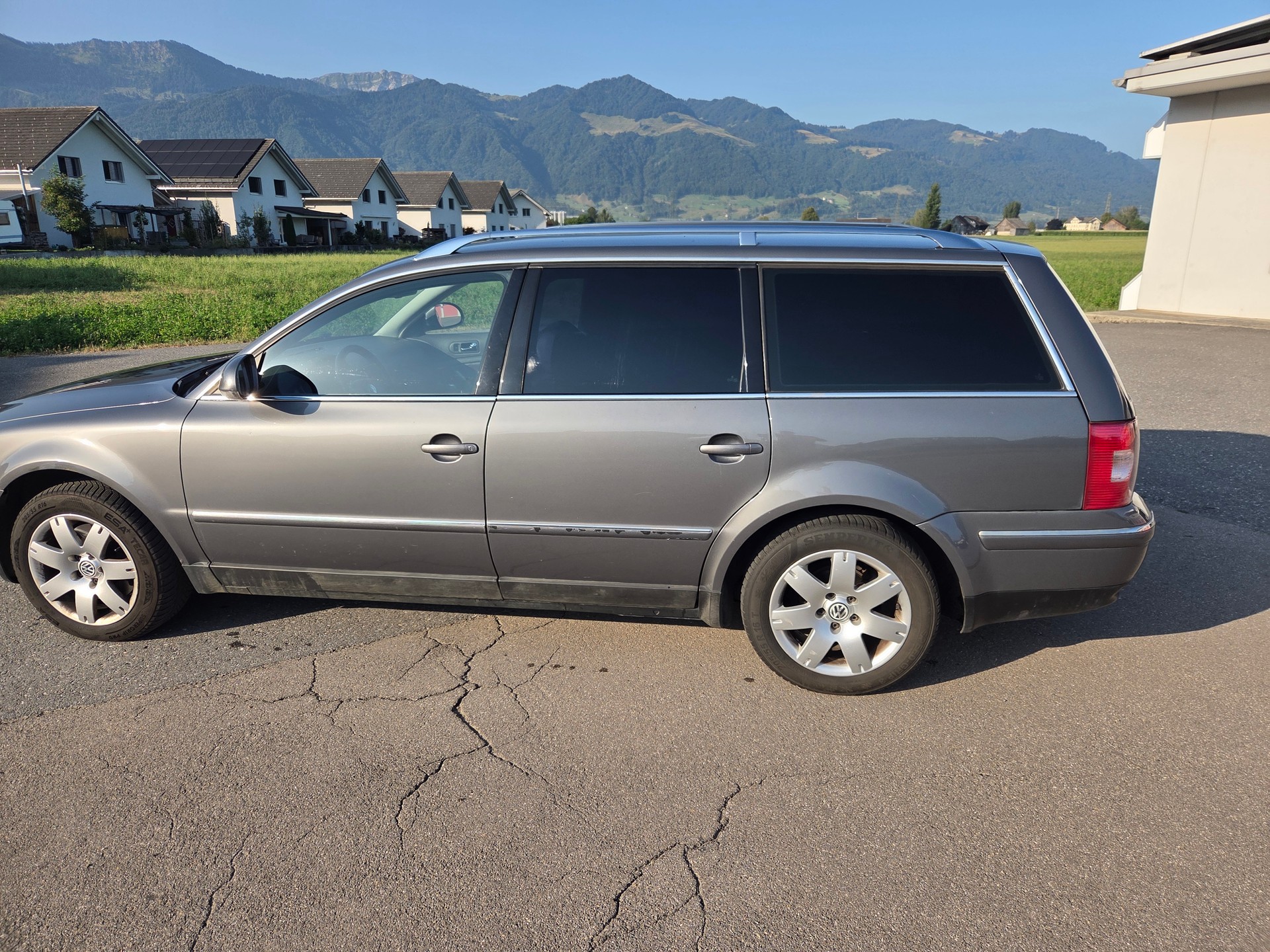 VW Passat Variant 2.5 V6 TDI Highline-image-6