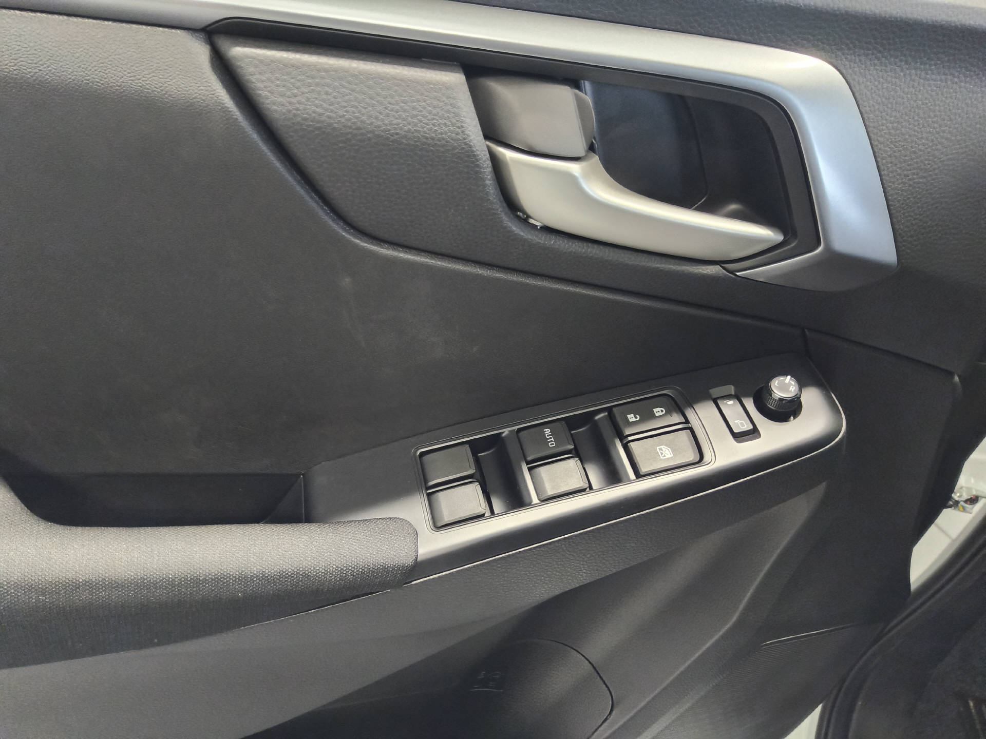 ISUZU Isuzu D-Max Crew Pick -up 2.2 DDI Evolution-image-13