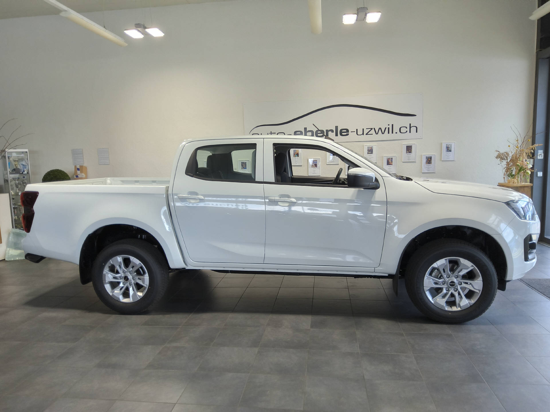 ISUZU Isuzu D-Max Crew Pick -up 2.2 DDI Evolution-image-0