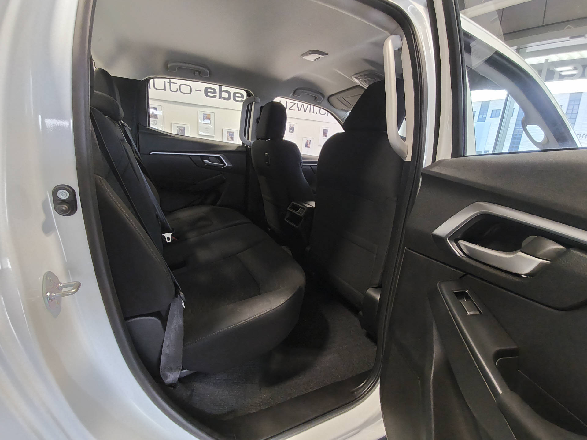 ISUZU Isuzu D-Max Crew Pick -up 2.2 DDI Evolution-image-10