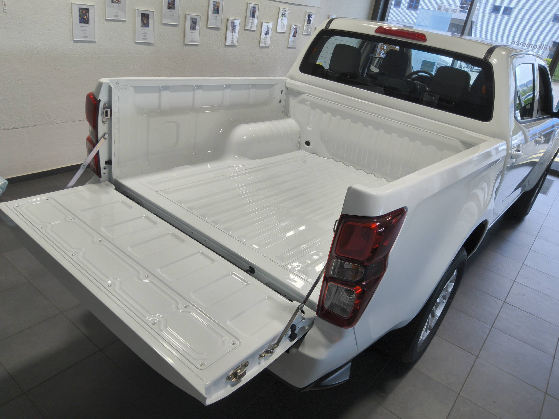 ISUZU Isuzu D-Max Crew Pick -up 2.2 DDI Evolution-image-8