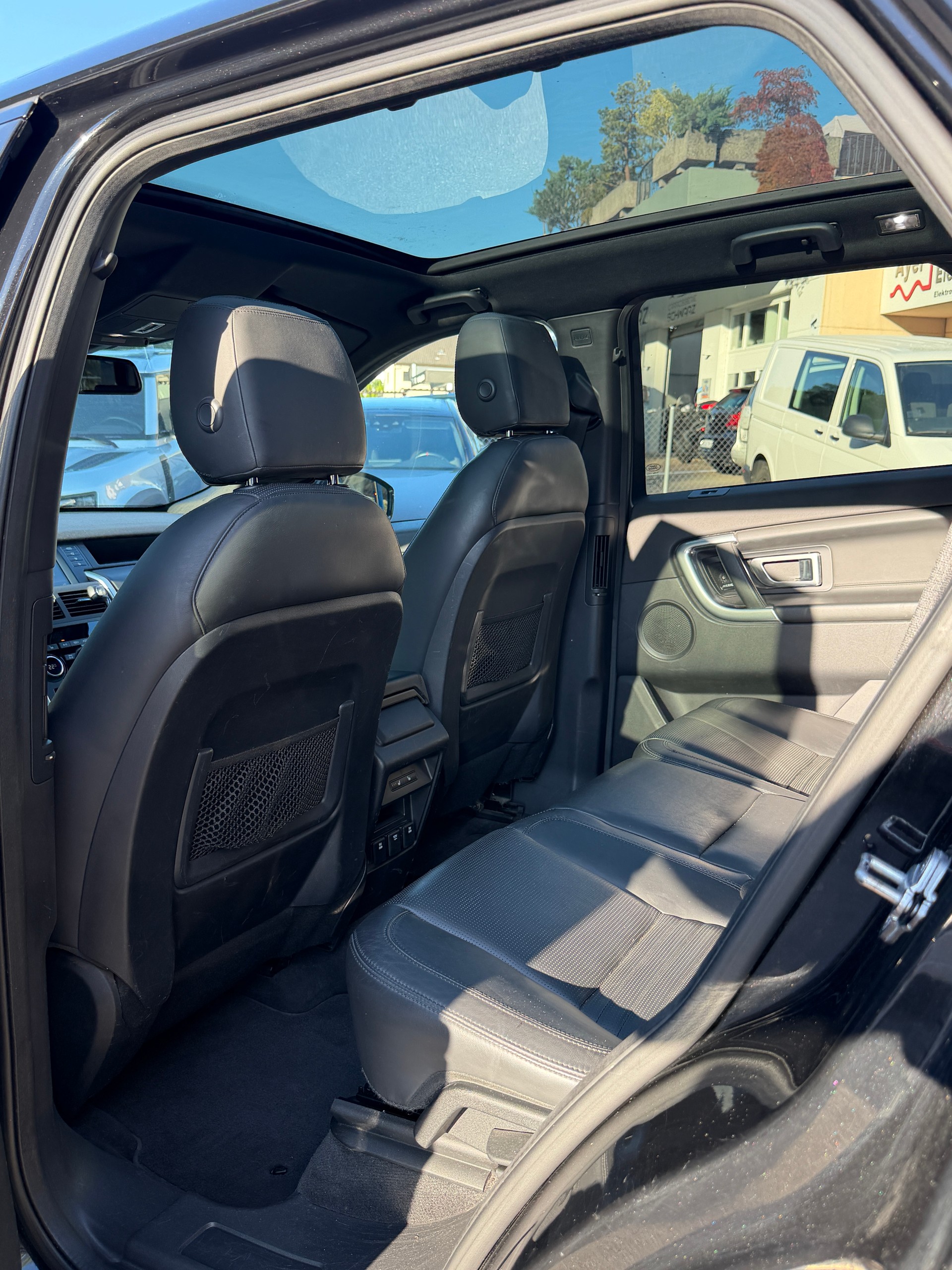 LAND ROVER Discovery Sport 2.0 Si4 HSE AT9-image-8