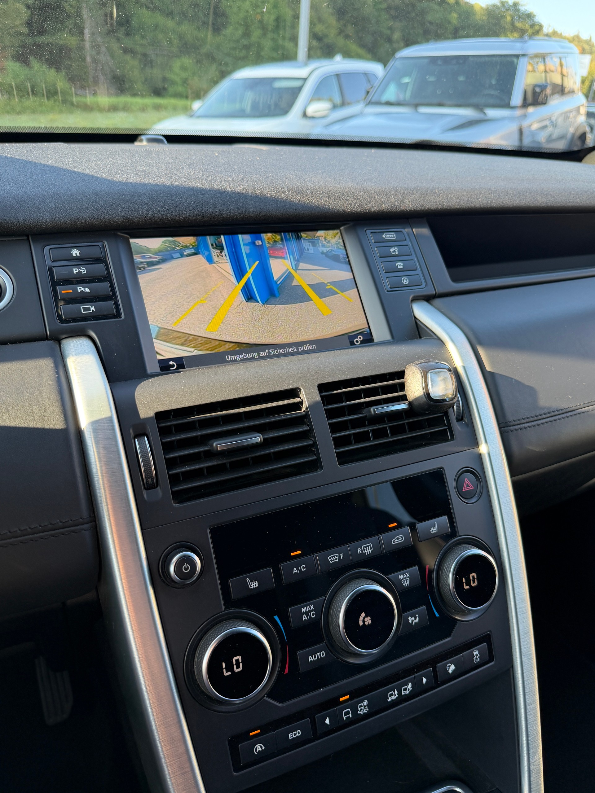 LAND ROVER Discovery Sport 2.0 Si4 HSE AT9-image-12