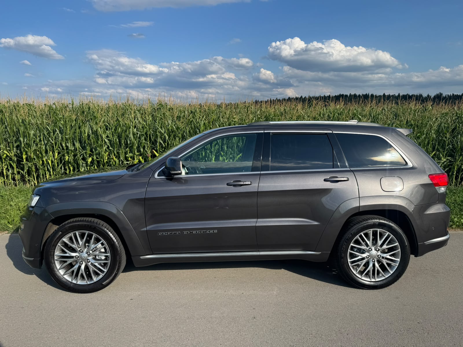 JEEP Grand Cherokee 3.0 CRD Summit Automatic mit 3,5t Anhängelast-image-2