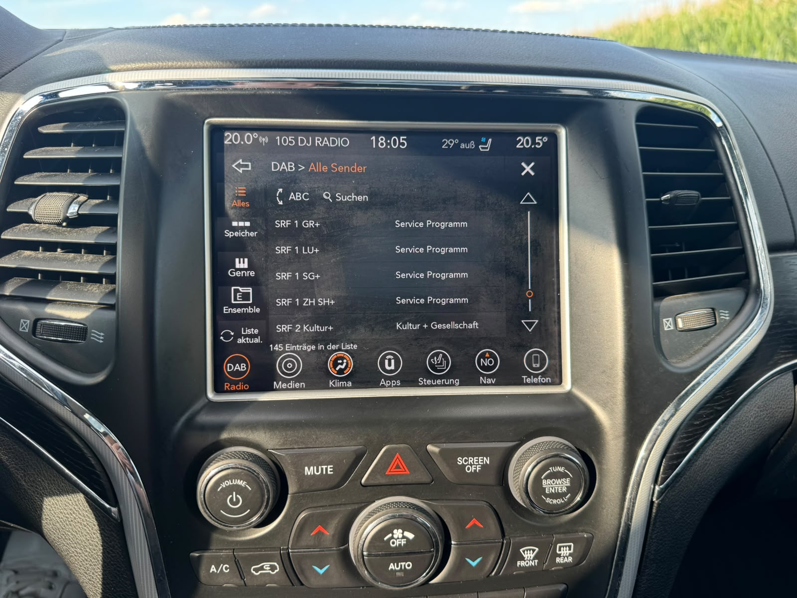 JEEP Grand Cherokee 3.0 CRD Summit Automatic mit 3,5t Anhängelast-image-9
