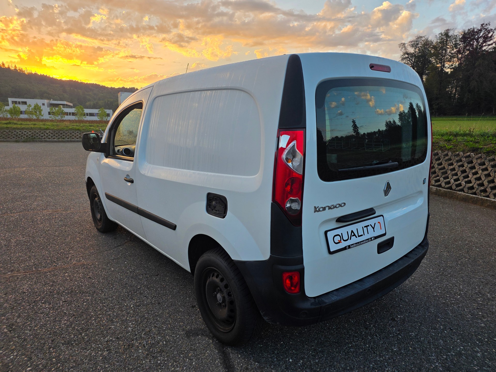 RENAULT Kangoo Z.E.-image-4