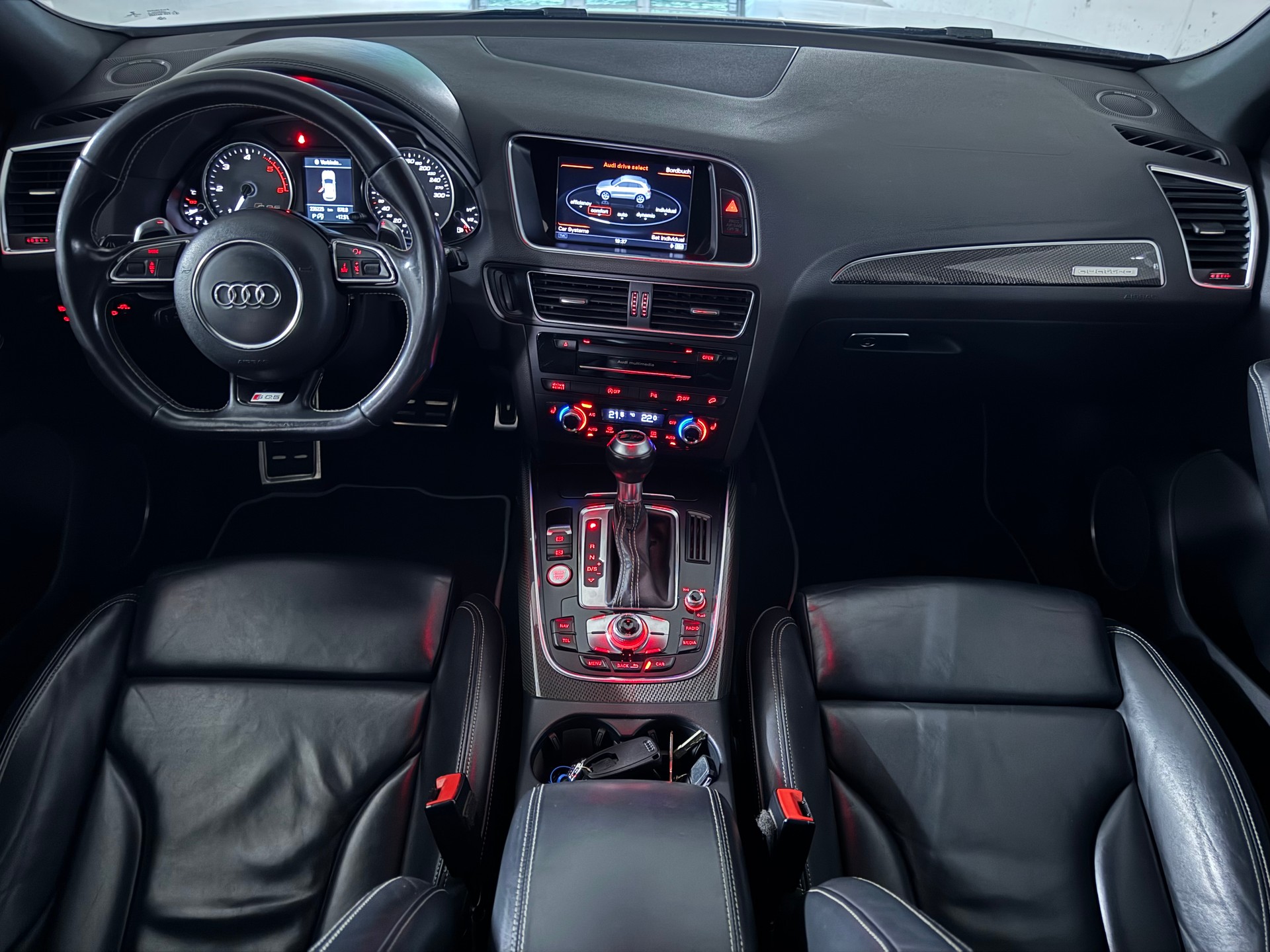 AUDI SQ5 3.0 TDI quattro tiptronic-image-11