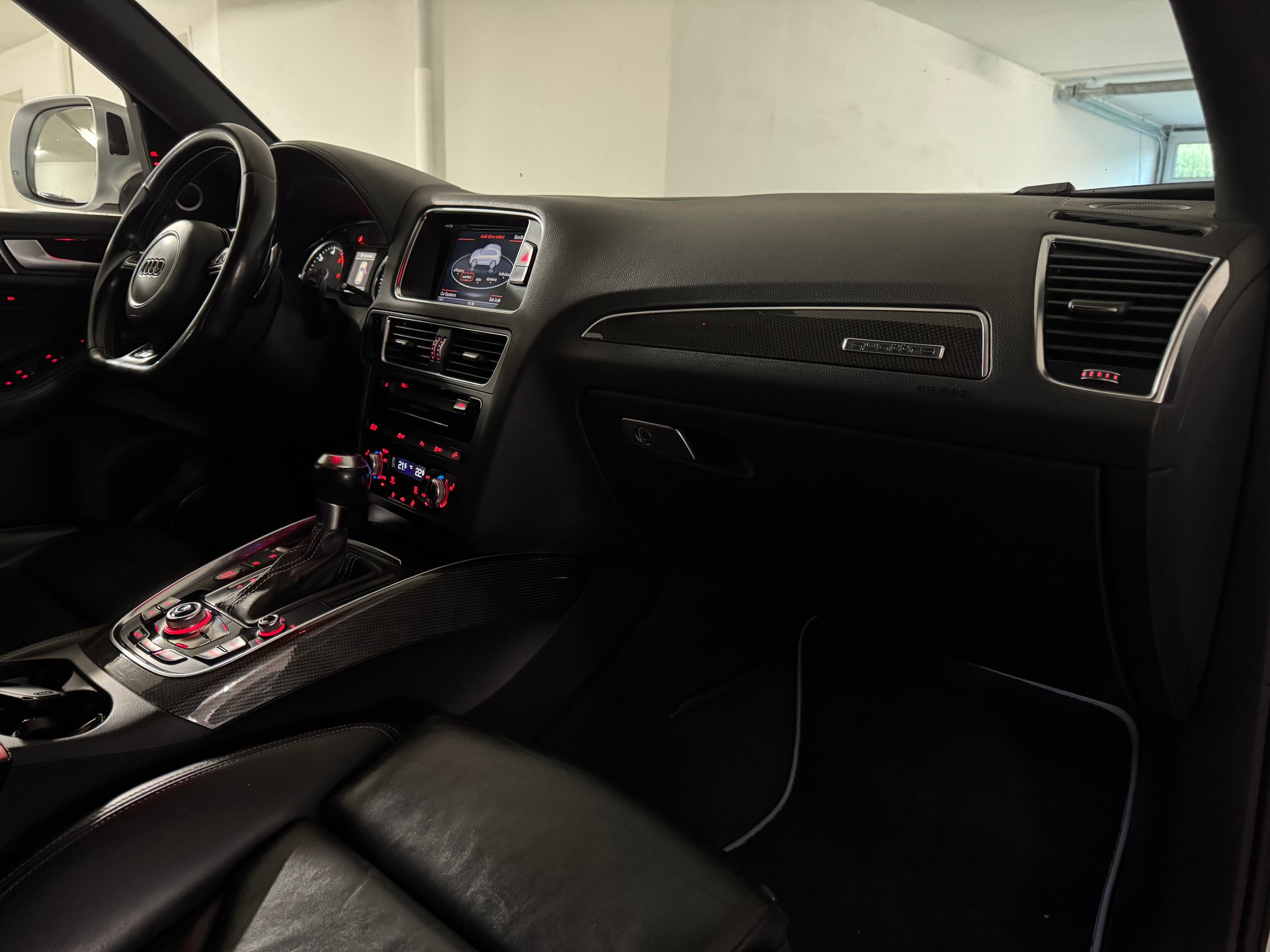 AUDI SQ5 3.0 TDI quattro tiptronic-image-10