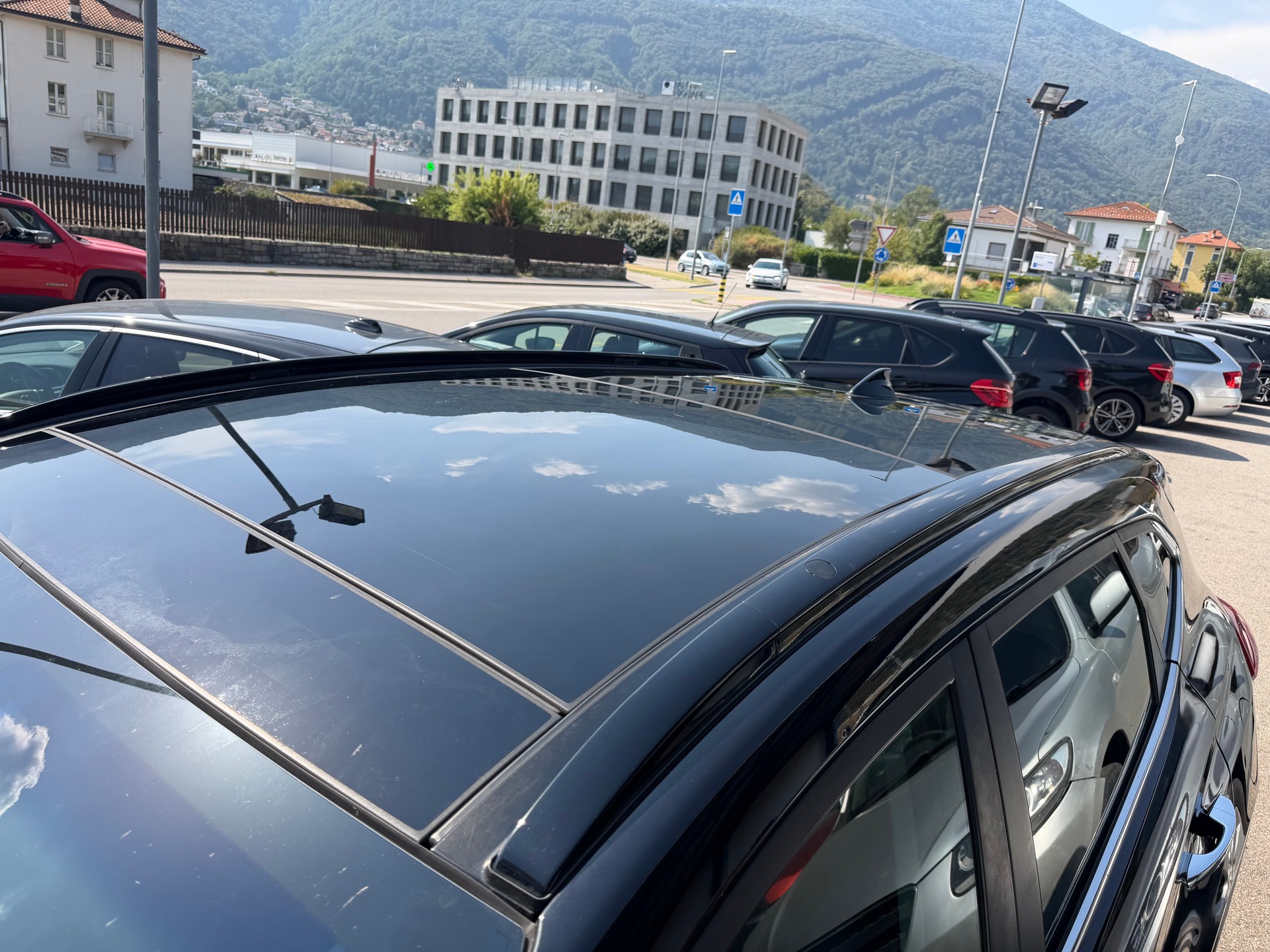 HYUNDAI Tucson 2.0 CRDI Vertex 4WD Automatic-image-11