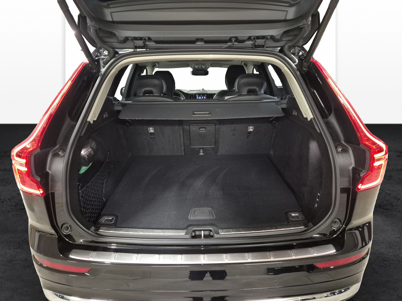 VOLVO XC60 2.0 T8 TE Inscription eAWD-image-18