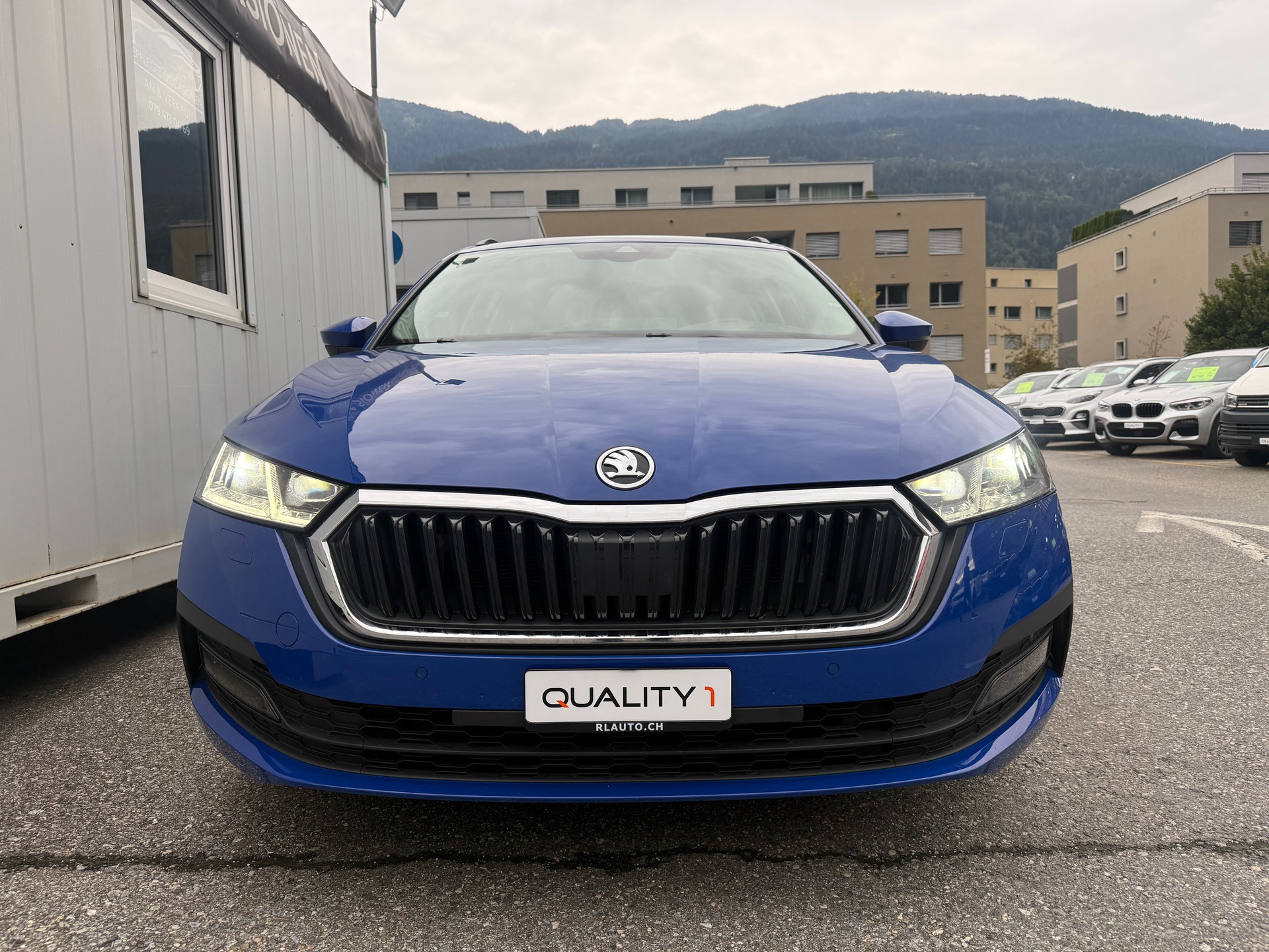 SKODA Octavia Combi 2.0 TDI DSG Ambition *TOP-AUSSTATTUNG*-image-13
