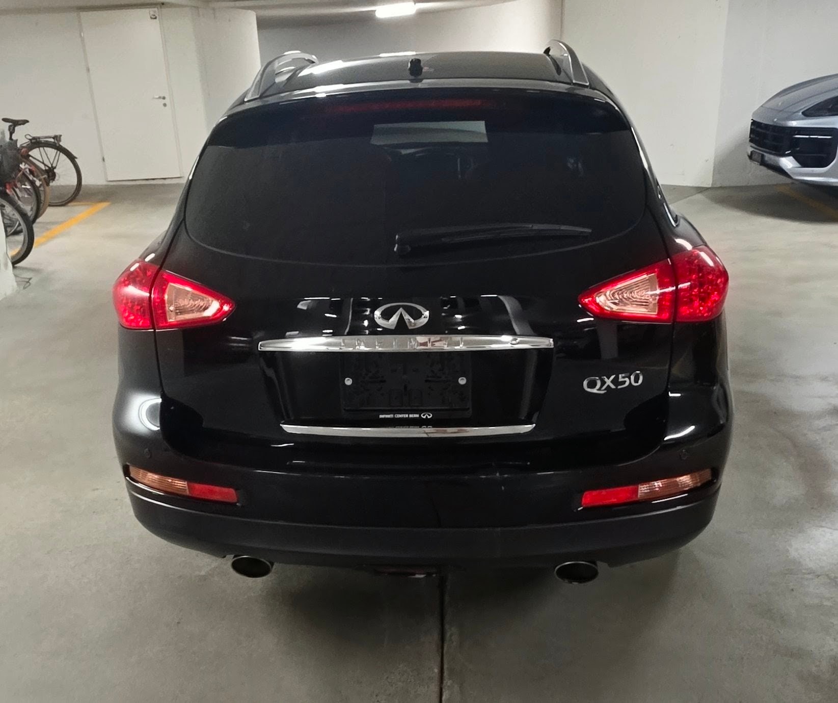 INFINITI 3.0d AWD-image-2