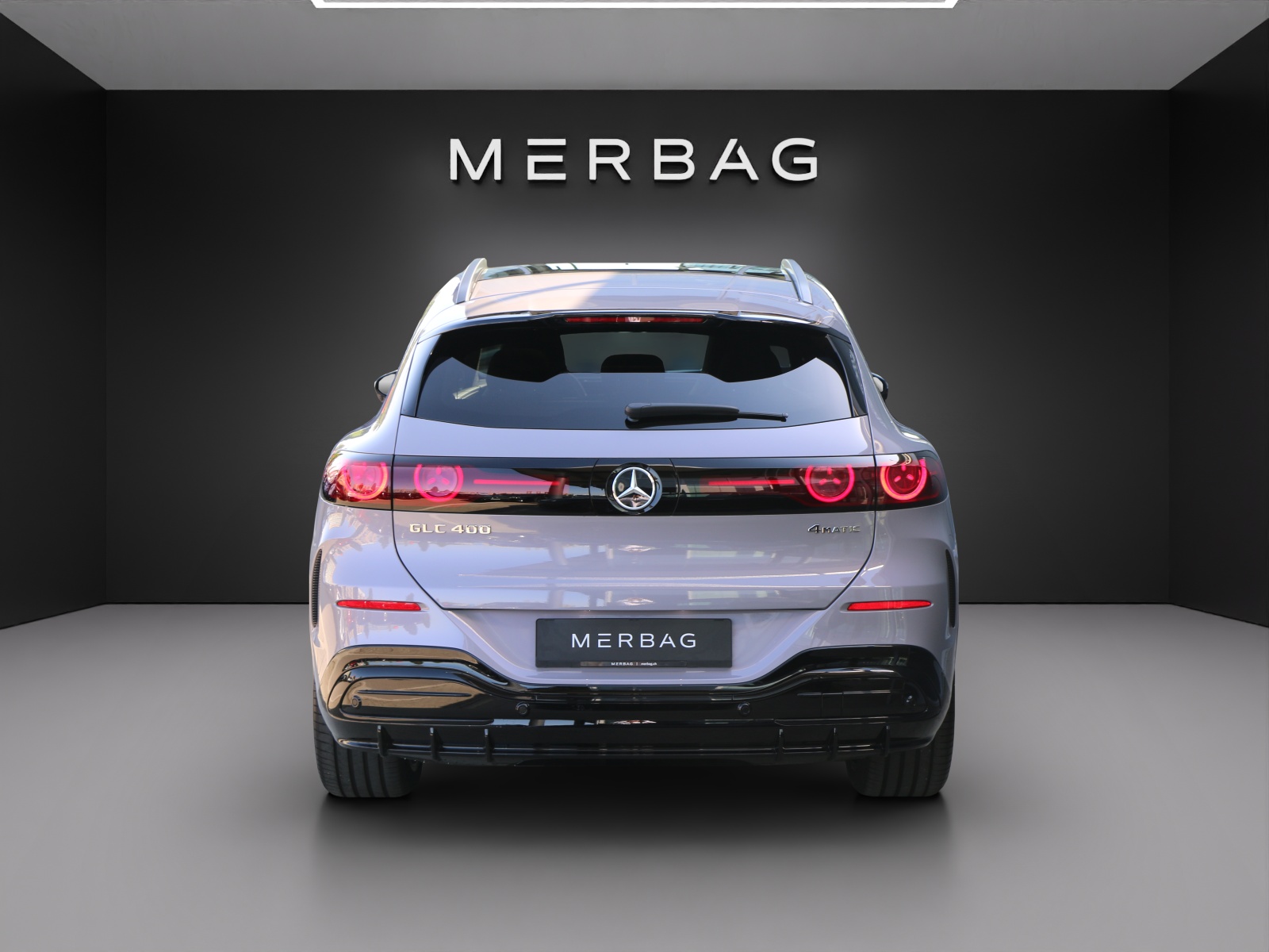 MERCEDES-BENZ GLC 400 4MATIC with EQ Technology-image-3