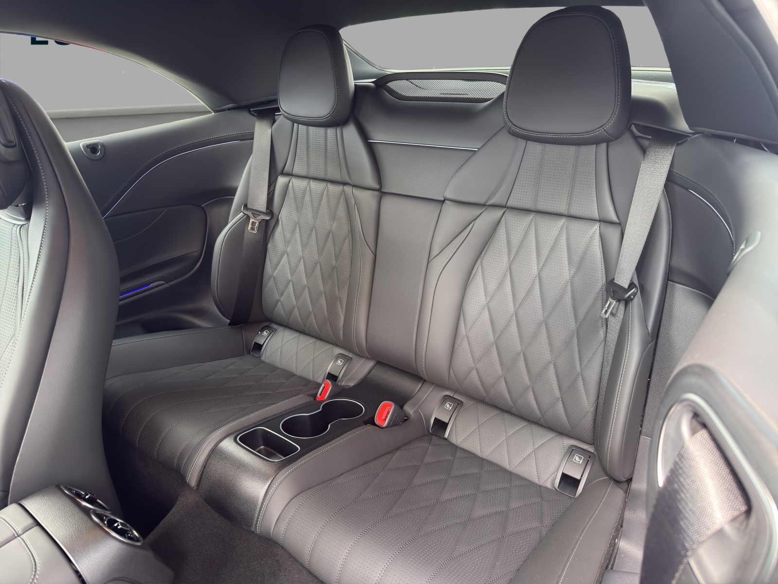 MERCEDES-BENZ CLE AMG 53 Cabrio 4Matic+ 9G-Tronic-image-13