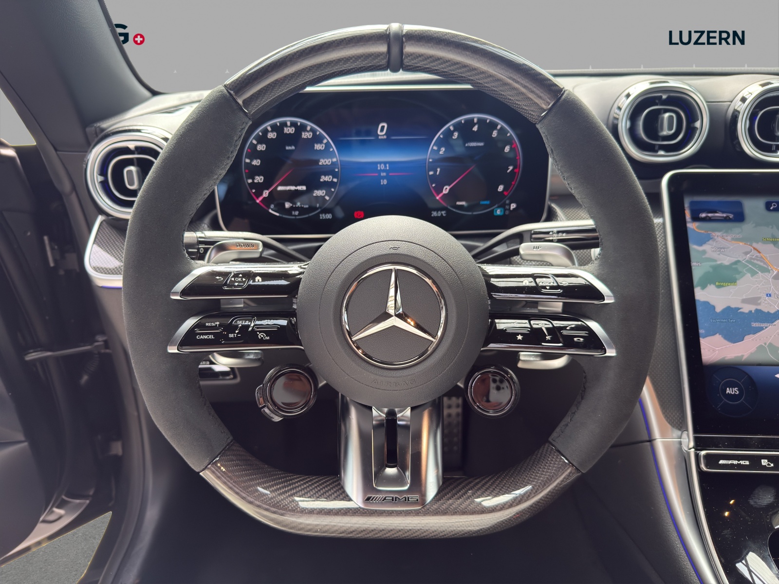 MERCEDES-BENZ CLE AMG 53 Cabrio 4Matic+ 9G-Tronic-image-9