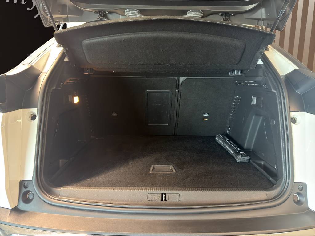 PEUGEOT 3008 1.6 THP Allure EAT-image-10