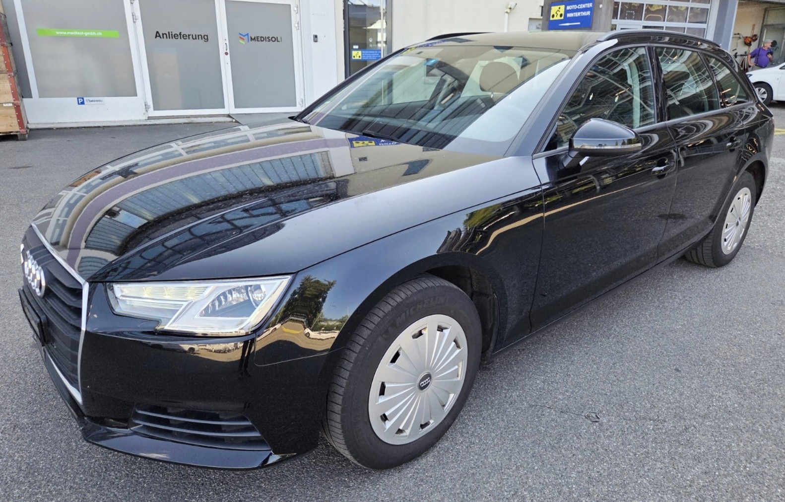 AUDI A4 Avant 2.0 TDI S-tronic-image-4
