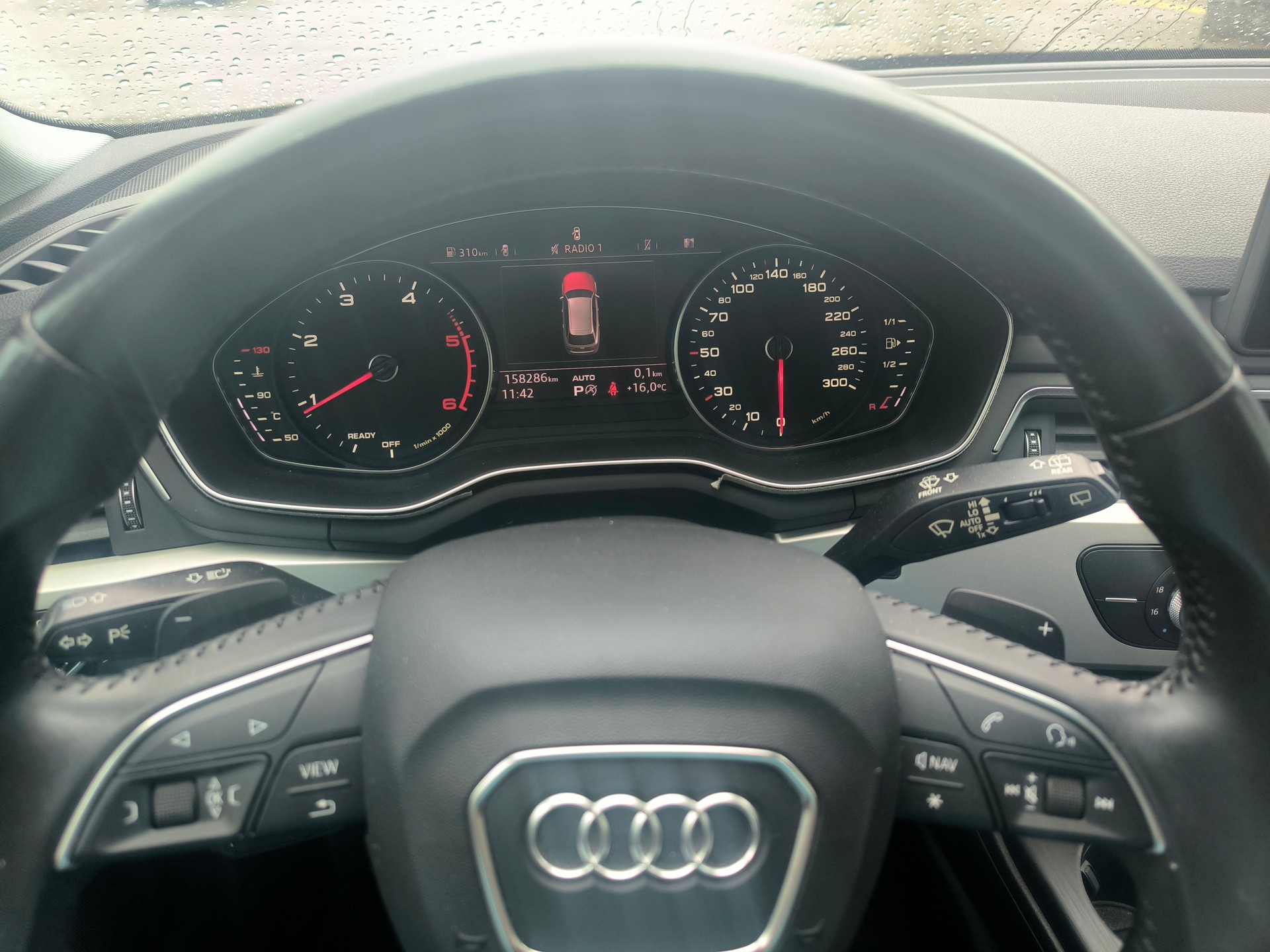 AUDI A4 Avant 2.0 TDI S-tronic-image-9
