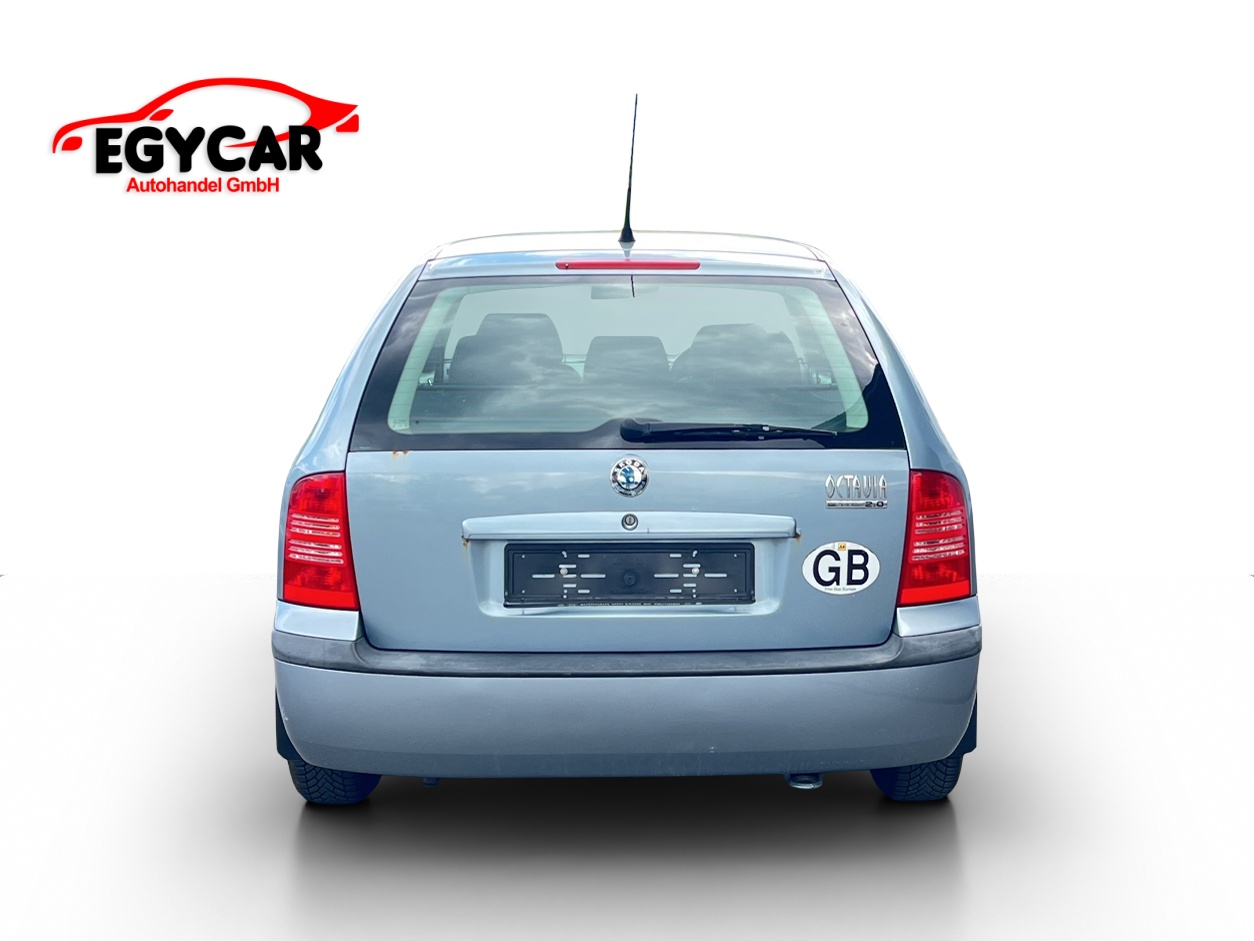 SKODA Octavia 2.0 Ambiente Rechtslenker-image-3