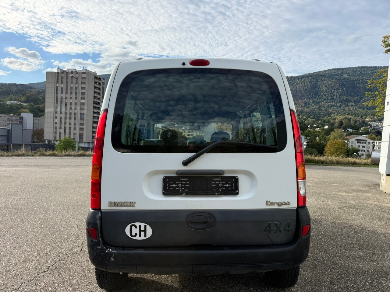 RENAULT Kangoo 1.9 dCi Privilège Suisse 4x4-image-4