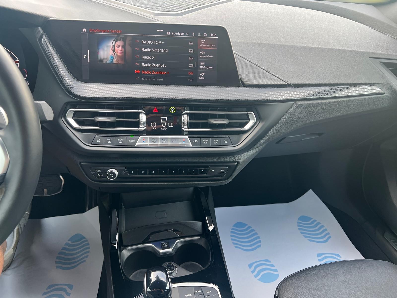 BMW M235i Gran Coupé xDrive Steptronic-image-8