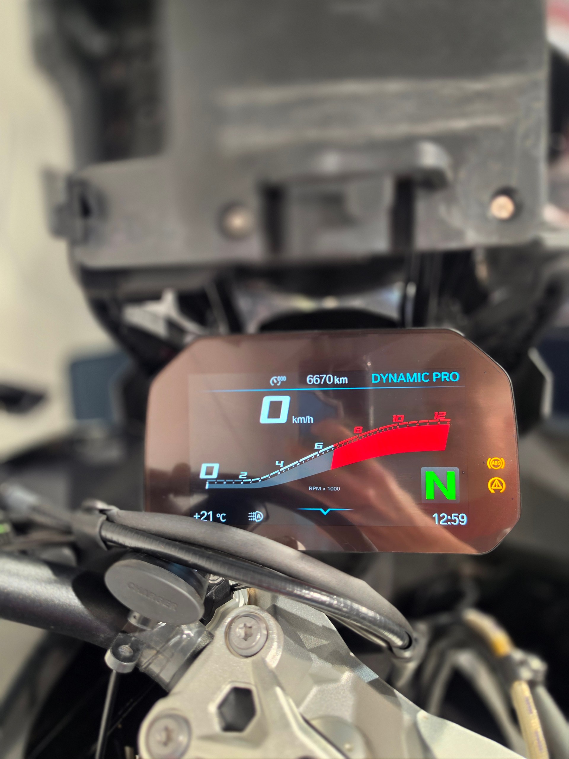 BMW S 1000 XR-image-4