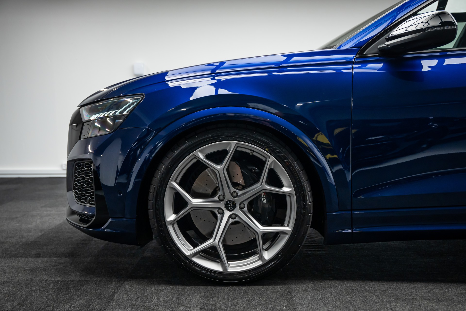 AUDI RSQ8 * 23 ZOLL * PANORAMA * AHK * LEASING AB 709.- *-image-1