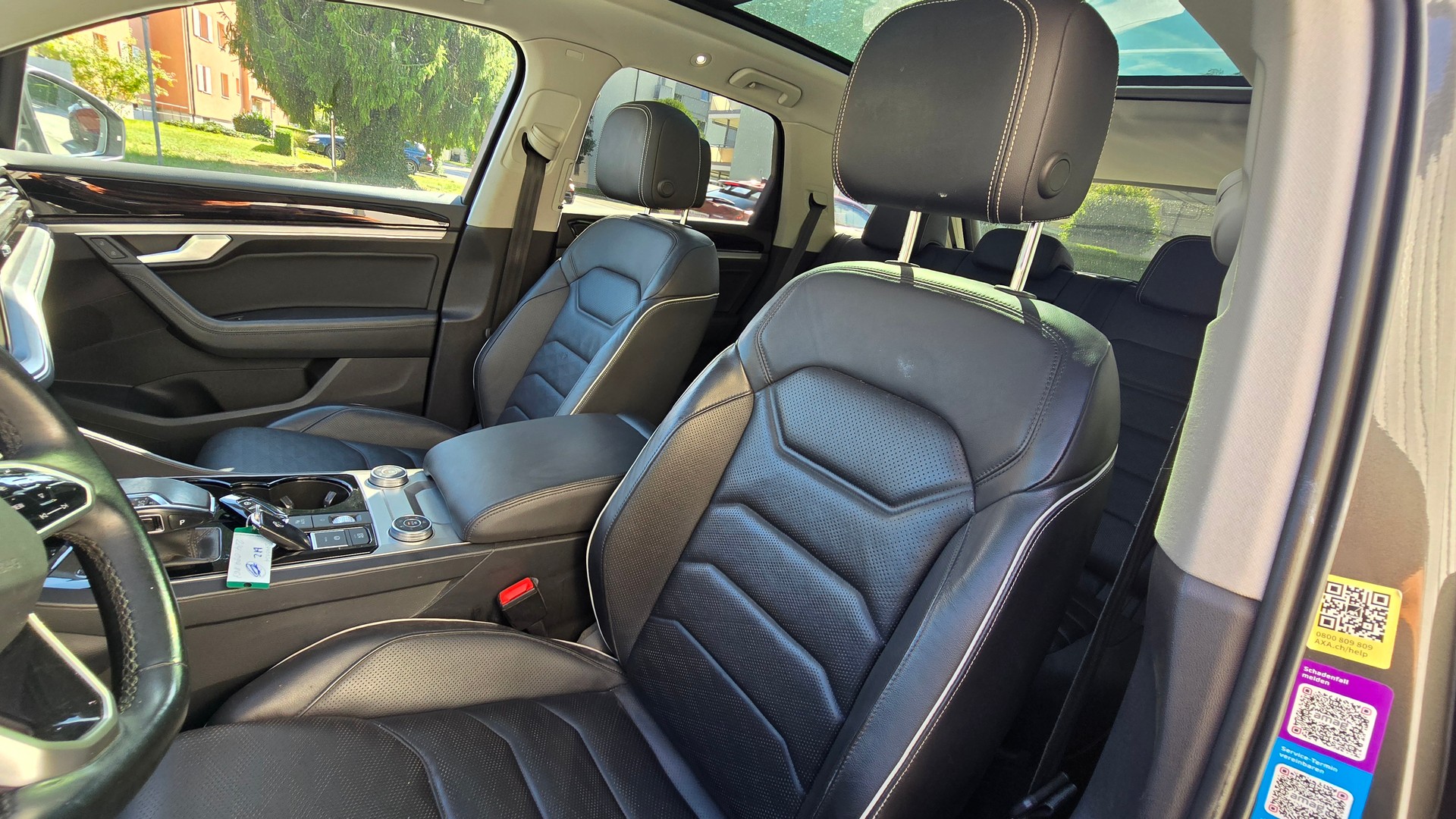 VW Touareg 3.0 TDI Elegance Tiptronic-image-15