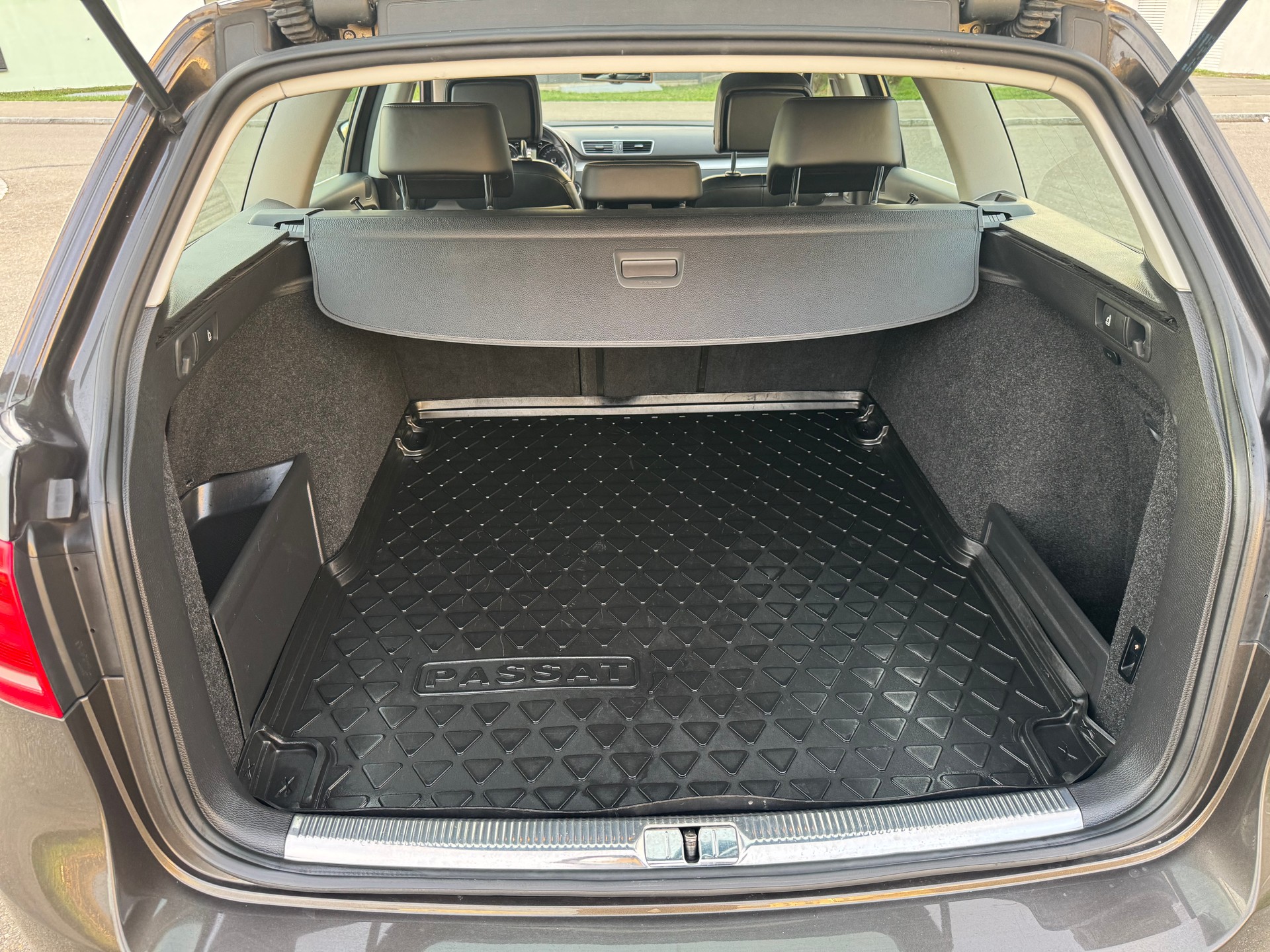 VW VW PASSAT V 3.6 4MOTION AUTOMATIK-image-10