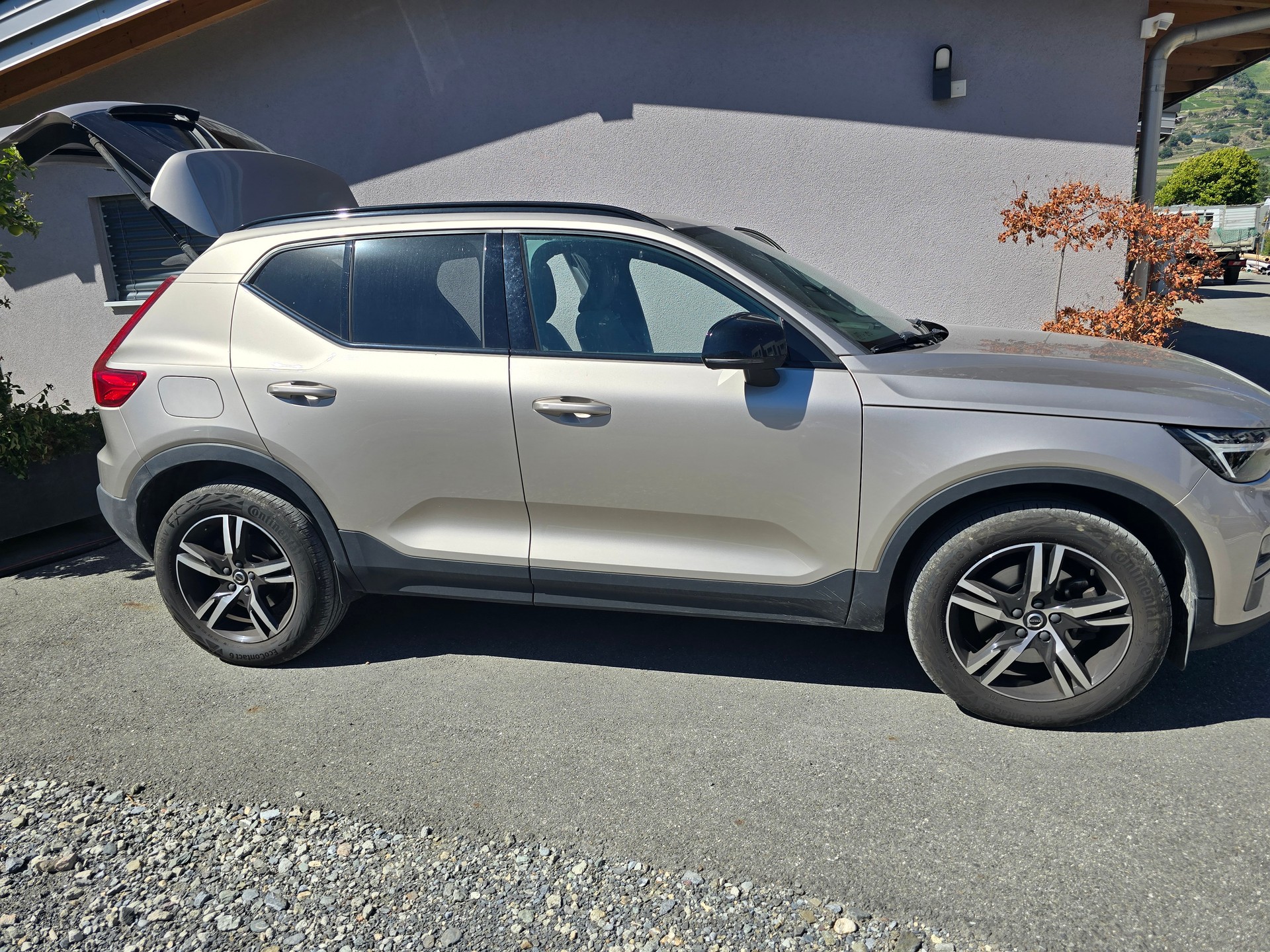 VOLVO 2.0 B3 MH Plus Dark-image-0