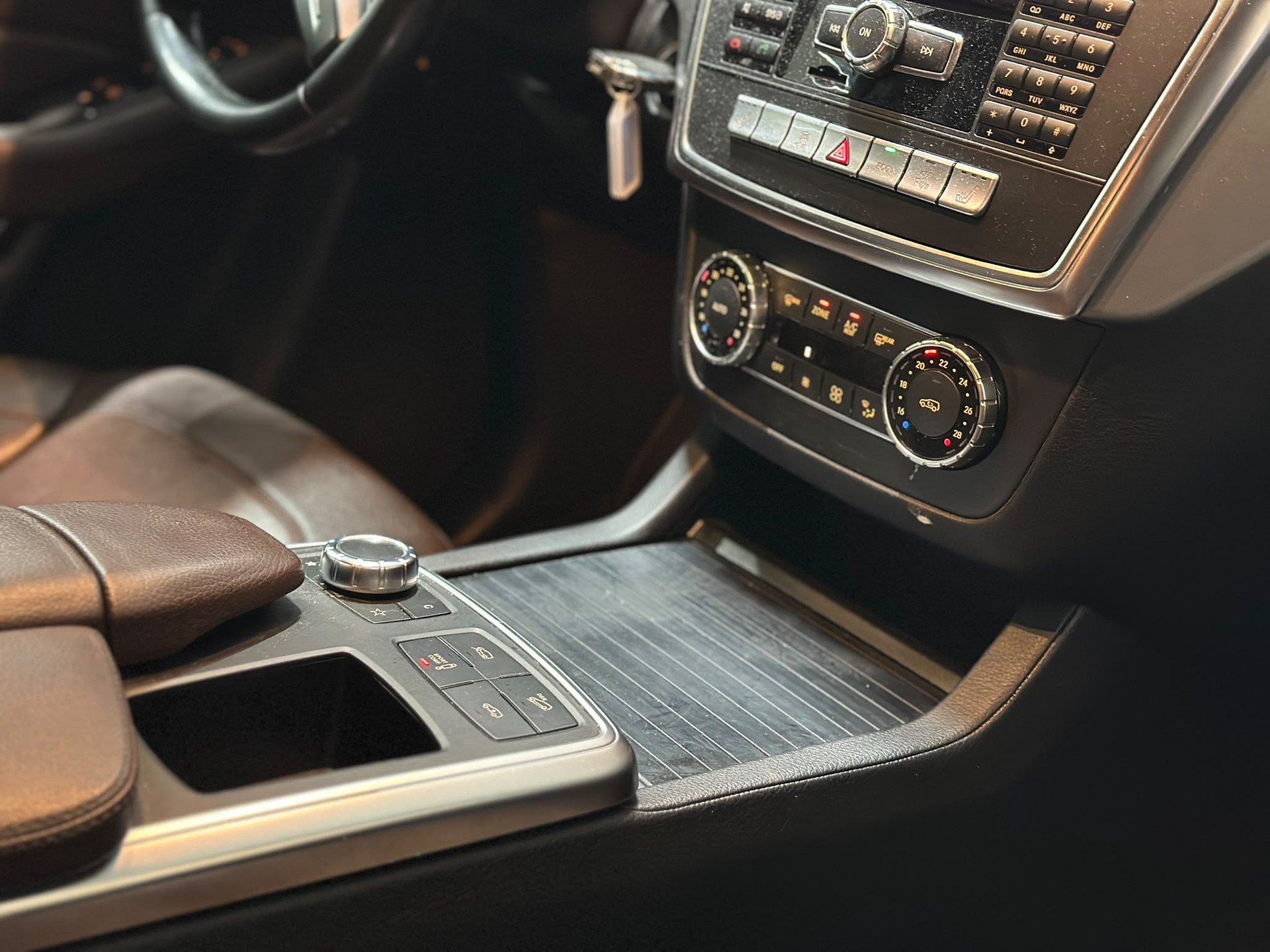 MERCEDES-BENZ ML 350 BlueTEC 4Matic 7G-Tronic-image-10